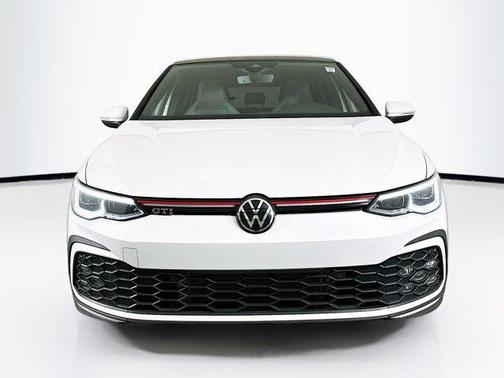 2022 Volkswagen Golf GTI 2.0T SE DSG