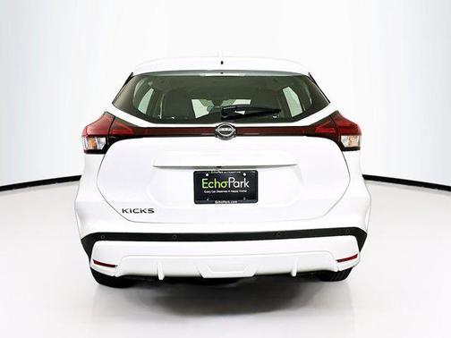 2024 Nissan Kicks S