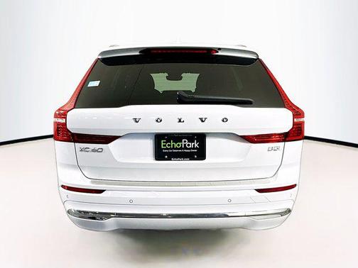 2023 Volvo XC60 B5 Plus Bright Theme