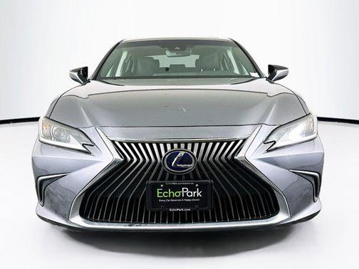 2019 Lexus ES 300h Base