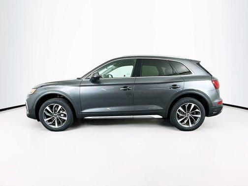 2022 Audi Q5 45 S line Premium Plus