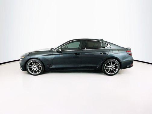 2022 Genesis G70 2.0T RWD