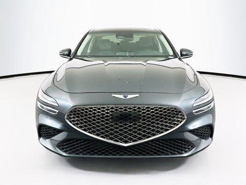 2022 Genesis G70 2.0T RWD
