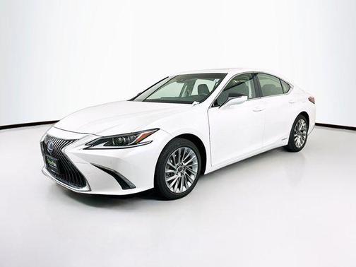 2019 Lexus ES 300h Luxury