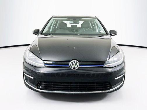 2017 Volkswagen e-Golf SE