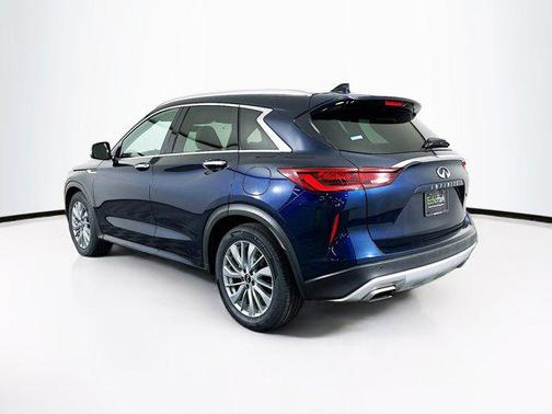 2024 INFINITI QX50 LUXE