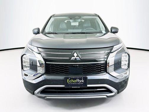 Graphite Gray 2025 Mitsubishi Outlander SE 2.5 S-AWC