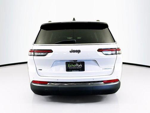 2021 Jeep Grand Cherokee L Laredo