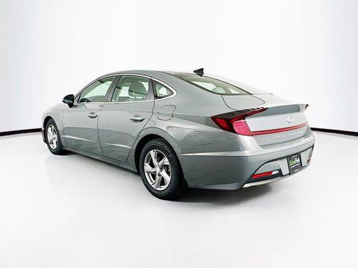 2021 Hyundai SONATA SE