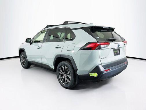 2022 Toyota RAV4 Hybrid XLE Premium