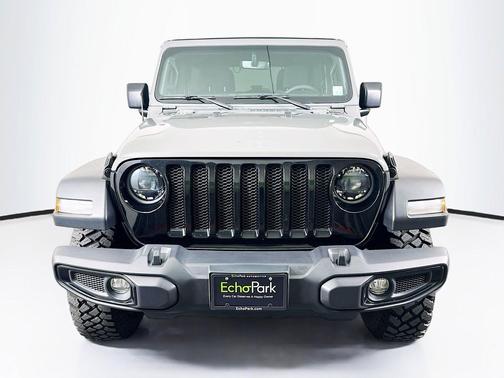 Sting-Gray Clearcoat 2023 Jeep Wrangler Willys