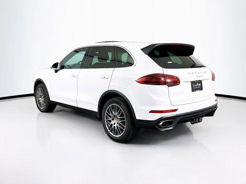 2016 Porsche Cayenne Base
