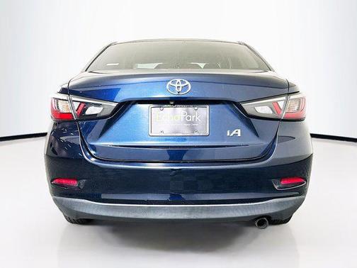 2017 Toyota Yaris iA Base