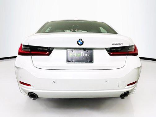 2024 BMW 330 i