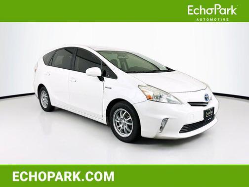 2013 Toyota Prius v Two