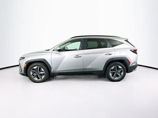 Shimmering Silver 2025 Hyundai TUCSON SEL
