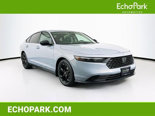 Urban Gray Pearl 2025 Honda Accord SE
