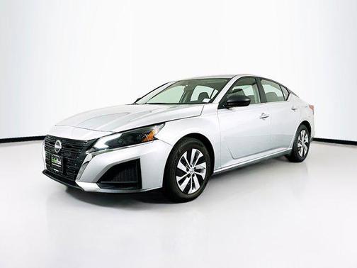 2024 Nissan Altima S FWD