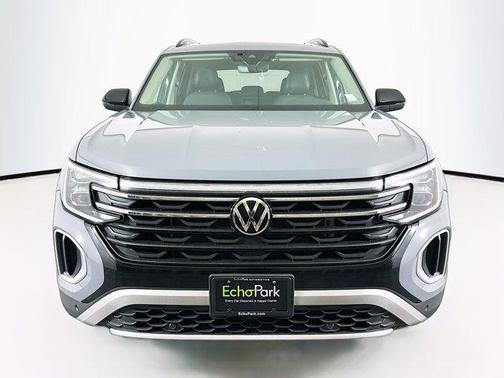2024 Volkswagen Atlas 2.0T SE w/Technology 4MOTION