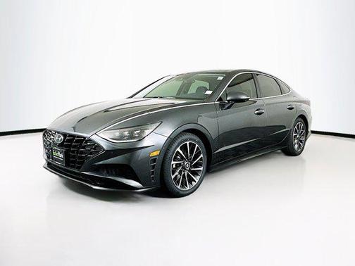 2022 Hyundai SONATA Limited