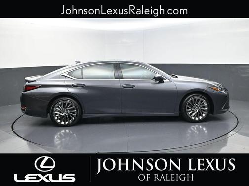 2024 Lexus ES 300h Luxury