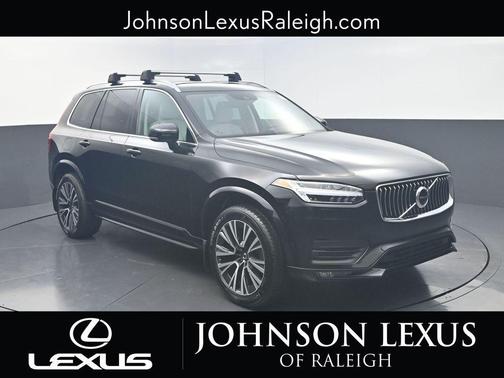 2021 Volvo XC90 T6 Momentum