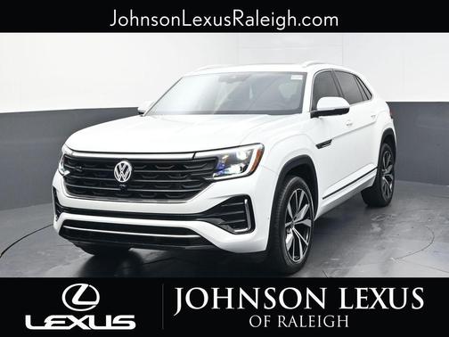 Opal White Pearl 2025 Volkswagen Atlas Cross Sport 2.0T SEL Premium