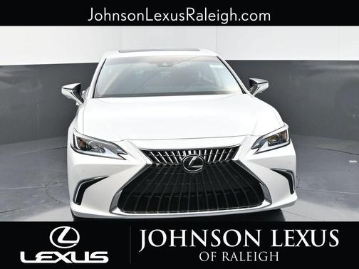 2025 Lexus ES 300h Luxury
