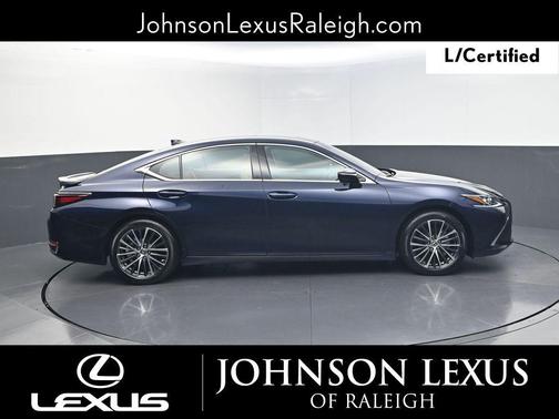 2025 Lexus ES 300h Base