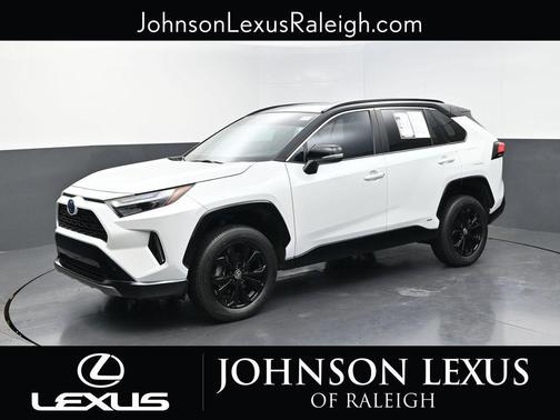 Wind Chill Pearl/Midnight Black Metallic 2023 Toyota RAV4 Hybrid SE