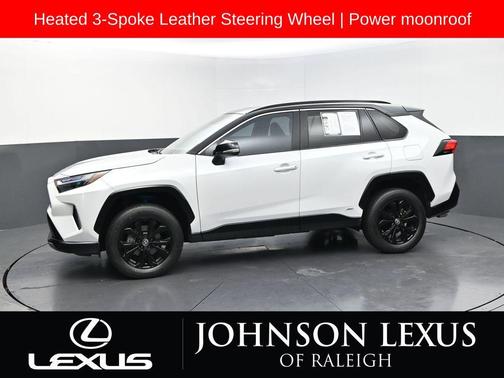 Wind Chill Pearl/Midnight Black Metallic 2023 Toyota RAV4 Hybrid SE