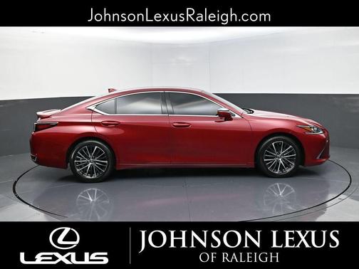 Matador Red Mica 2023 Lexus ES 300h Base