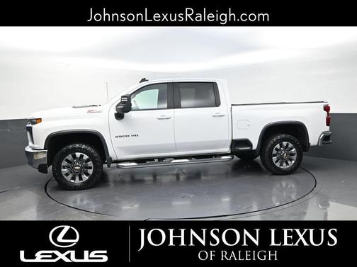 Summit White 2022 Chevrolet Silverado 2500 LT
