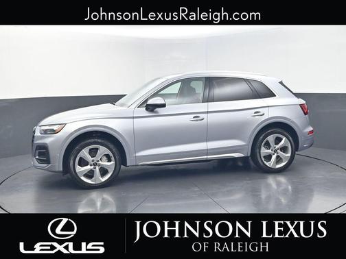 Silver Metallic 2021 Audi Q5 45 Prestige