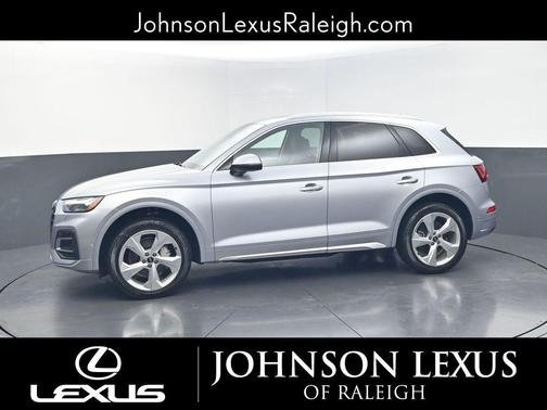 Silver Metallic 2021 Audi Q5 45 Prestige
