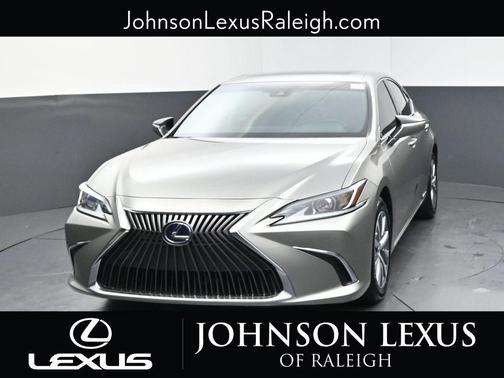 Atomic Silver 2021 Lexus ES 300h Base