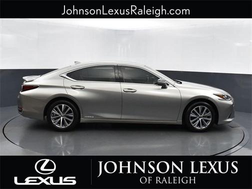 Atomic Silver 2021 Lexus ES 300h Base