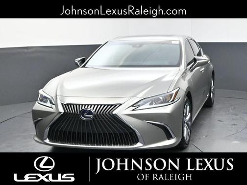 Atomic Silver 2021 Lexus ES 300h Base