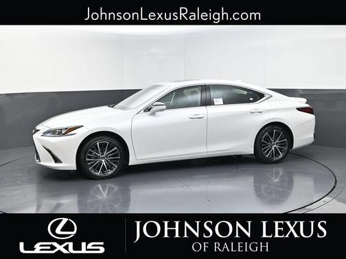 2025 Lexus ES 300h Base