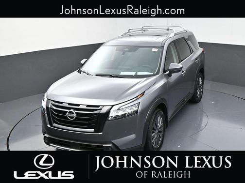 2023 Nissan Pathfinder SL 4WD