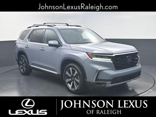 2025 Honda Pilot Touring 8-Passenger