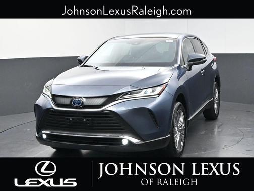 Coastal Gray Metallic 2024 Toyota Venza Limited