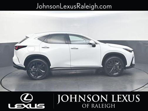 2026 Lexus NX 450h+ Luxury