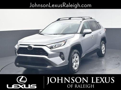 Silver Sky Metallic 2019 Toyota RAV4 XLE