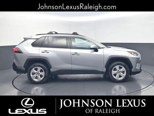 Silver Sky Metallic 2019 Toyota RAV4 XLE