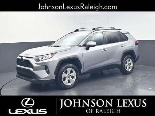 Silver Sky Metallic 2019 Toyota RAV4 XLE
