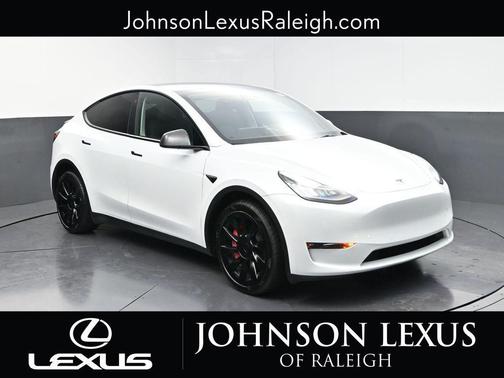 Pearl White 2022 Tesla Model Y Long Range Dual Motor All-Wheel Drive