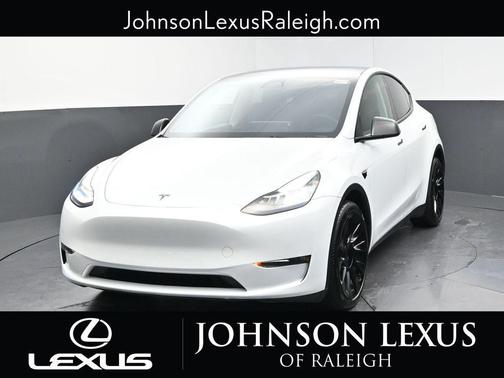 Pearl White 2022 Tesla Model Y Long Range Dual Motor All-Wheel Drive