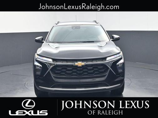 Mosaic Black Metallic 2024 Chevrolet Trax LT
