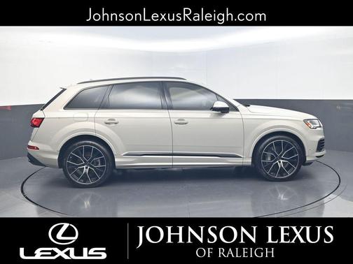 Vicuna Beige Metallic 2023 Audi Q7 55 Prestige